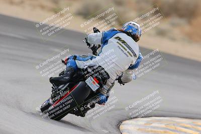 media/Dec-17-2022-SoCal Trackdays (Sat) [[224abd9271]]/Turn 10 Backside (120pm)/